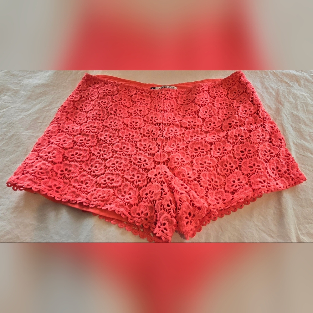Jennifer Lopez Crocheted Shorts Sz 10 Coral Color High Rise Euc